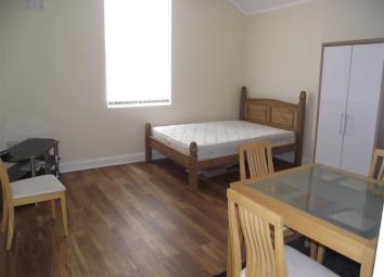 Studio To Rent in Liverpool