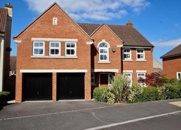 Detached house For Sale in Glastonbury