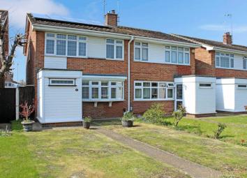 Semi-detached house For Sale in Wickford