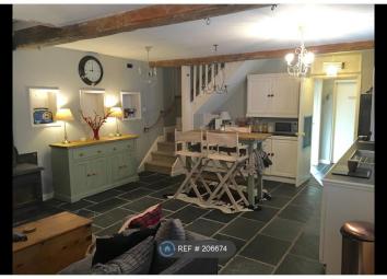3 Bedroom Semi-detached house to rent