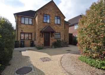 Detached house To Rent in Guildford