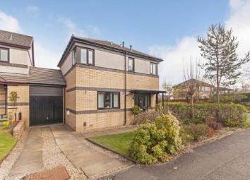 Link-detached house For Sale in Glasgow