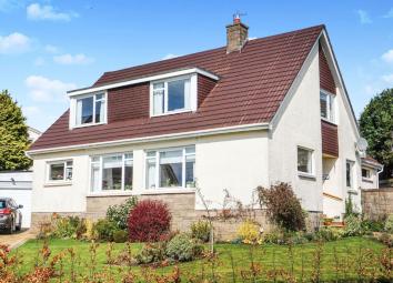 Detached house For Sale in Kilmacolm