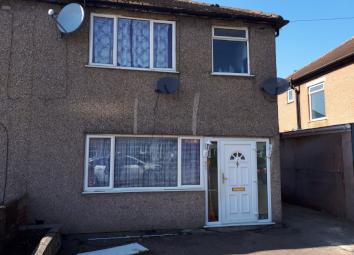 Semi-detached house For Sale in Hayes