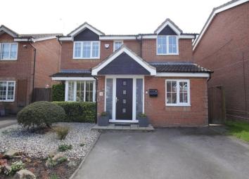 Detached house For Sale in Stevenage