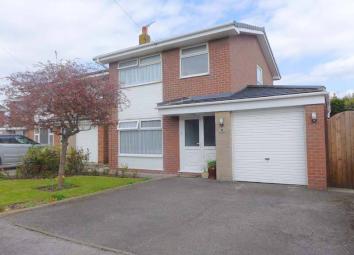 Detached house For Sale in Fleetwood