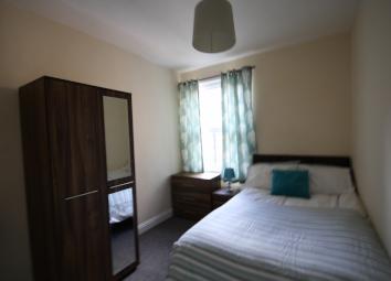 Terraced house To Rent in Chester