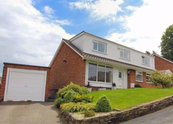 Detached house For Sale in Holywell