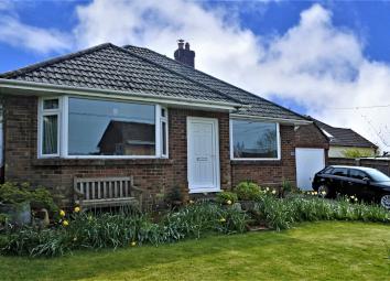 Detached bungalow For Sale in Shaftesbury