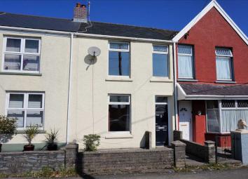 Terraced house For Sale in Ammanford