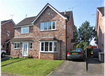 Semi-detached house To Rent in Sandbach