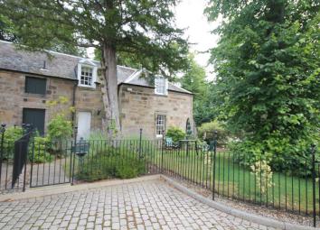 Semi-detached house To Rent in Musselburgh