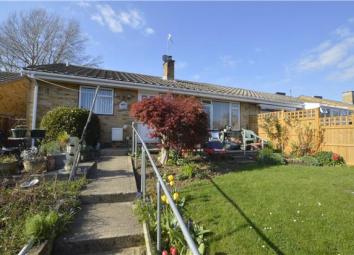 Semi-detached bungalow For Sale in Stroud