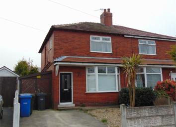 Semi-detached house To Rent in Chorley