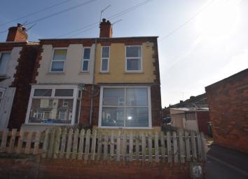 Semi-detached house To Rent in Gainsborough