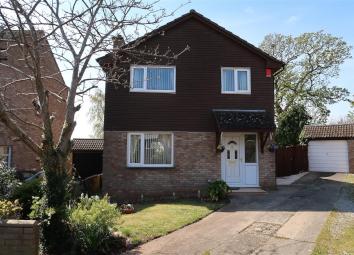Detached house For Sale in Penarth