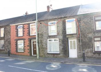 Terraced house For Sale in Pentre