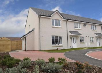 End terrace house For Sale in Renfrew