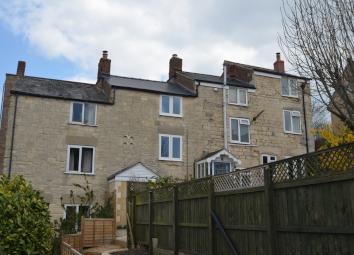 Terraced house For Sale in Stroud