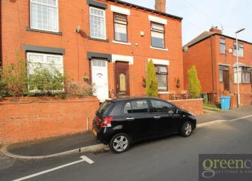 Semi-detached house To Rent in Oldham