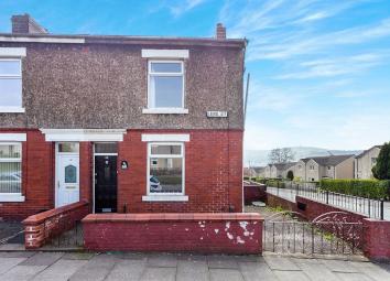 Terraced house For Sale in Darwen