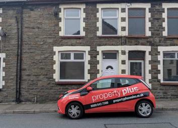Terraced house To Rent in Ferndale