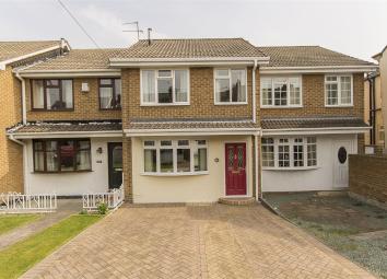 Town house For Sale in Chesterfield