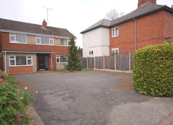 Detached house For Sale in Ripley