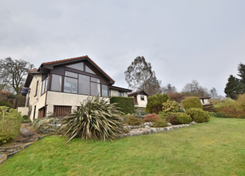 Detached bungalow For Sale in Dunoon