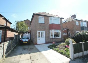Detached house For Sale in Sale