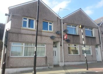 Flat For Sale in Caerphilly
