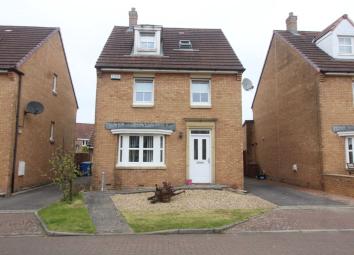 Detached house For Sale in Larbert