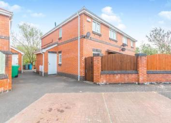 Maisonette For Sale in Manchester