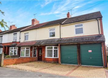 Terraced house For Sale in Stone