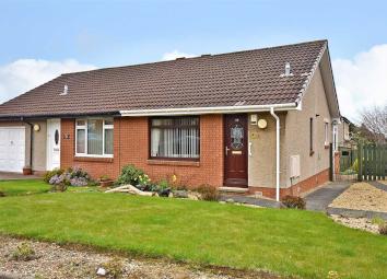 Detached bungalow For Sale in Dunfermline