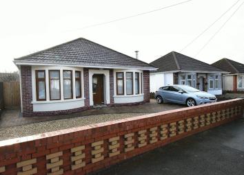 Detached bungalow To Rent in Cardiff