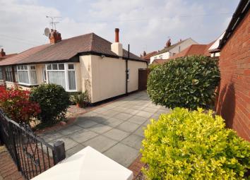 Semi-detached bungalow For Sale in Wallasey