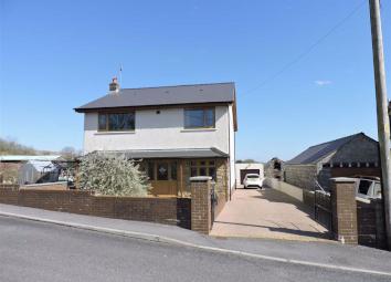 Detached house For Sale in Ammanford