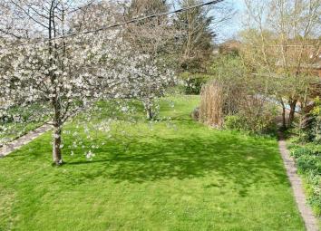 Detached house For Sale in Hailsham