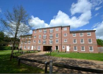 Flat To Rent in Godalming