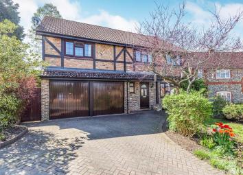 Detached house For Sale in Yateley