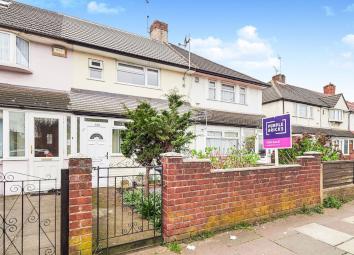 Terraced house To Rent in Feltham