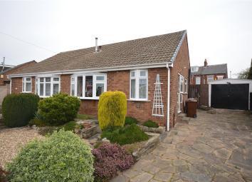 Bungalow For Sale in Wakefield