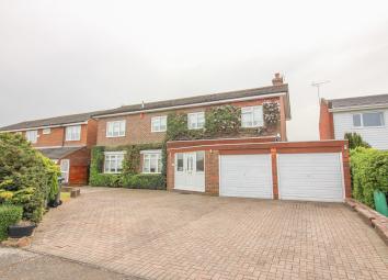 Detached house For Sale in Harlow