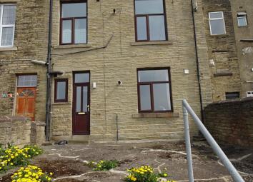 Flat To Rent in Bradford