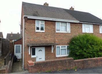 Semi-detached house To Rent in Rowley Regis