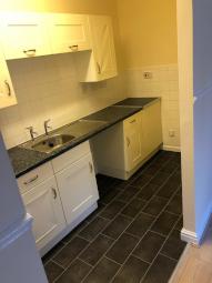 Terraced house To Rent in Batley