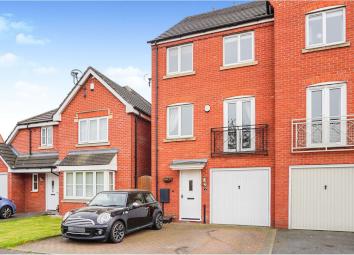 Terraced house For Sale in Uttoxeter