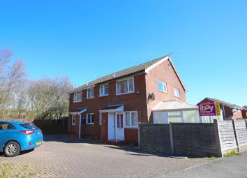 Town house For Sale in Morecambe