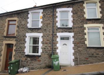 Terraced house For Sale in Mountain Ash